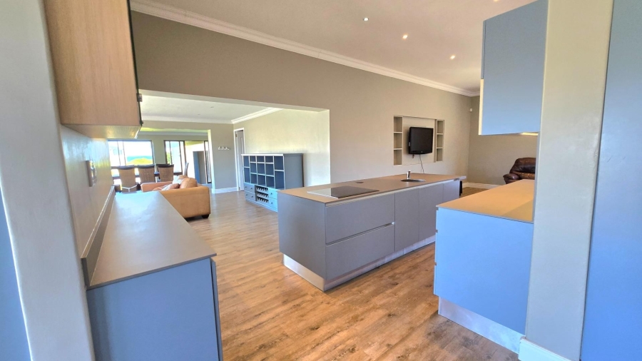 4 Bedroom Property for Sale in Kleinbaai Western Cape